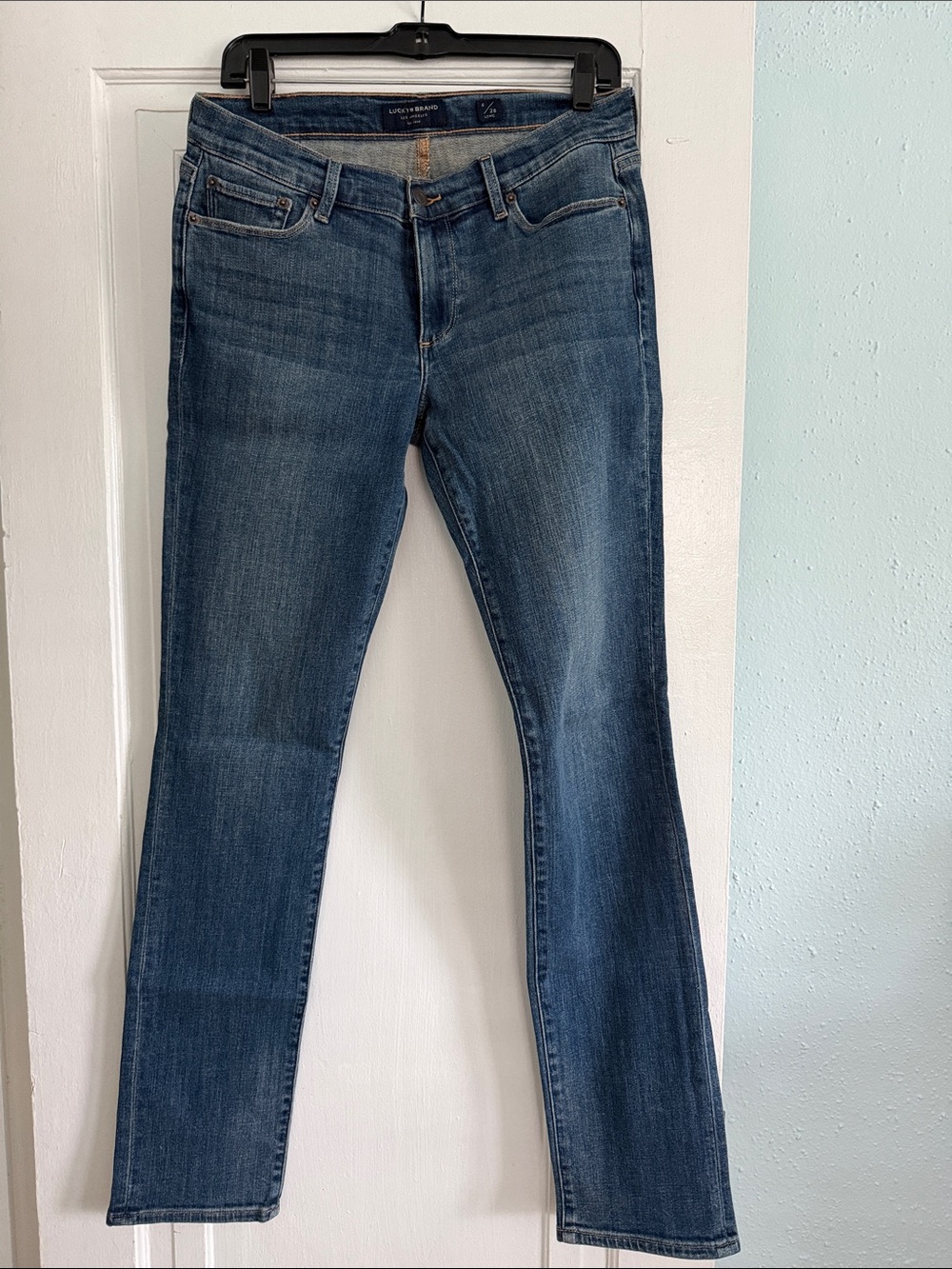 Lucky Brand Mid-Blue Straight Leg Jeans